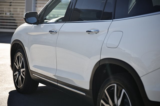 2019 Honda Pilot Touring photo 4