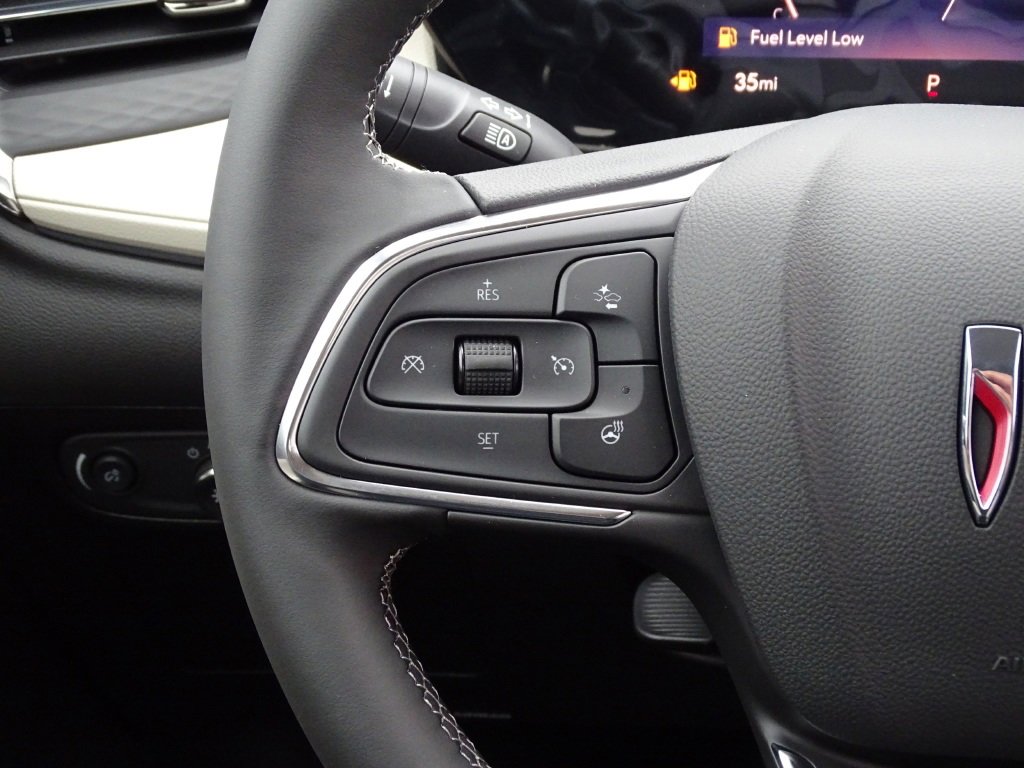 2024 Buick Encore GX Avenir photo 29