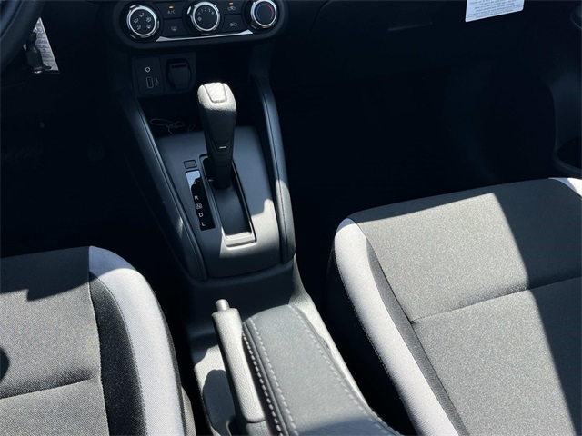 2025 Nissan Versa S photo 14