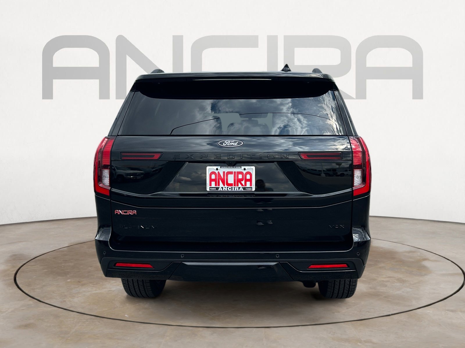 2025 Ford Expedition MAX Platinum photo 3