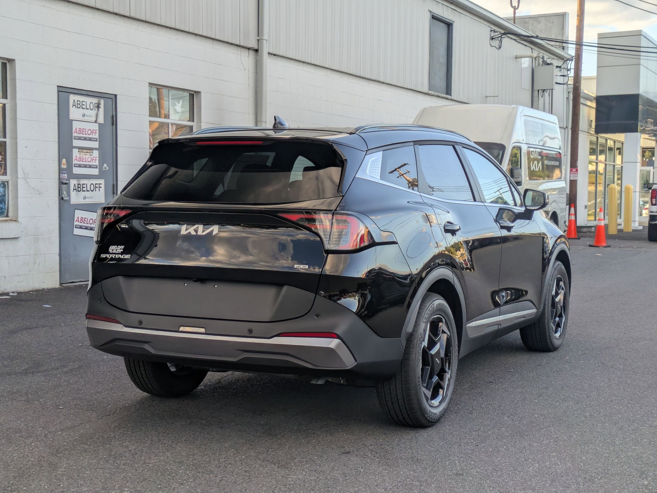 2026 Kia Sportage EX photo 4