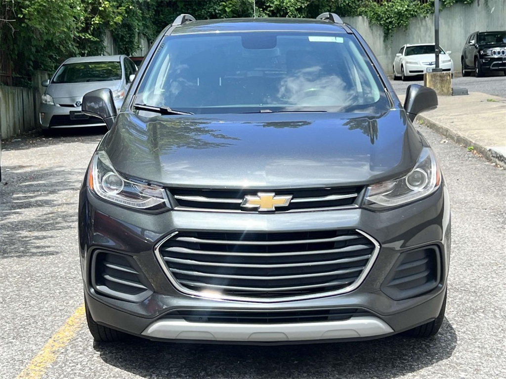 2017 Chevrolet Trax LT photo 2