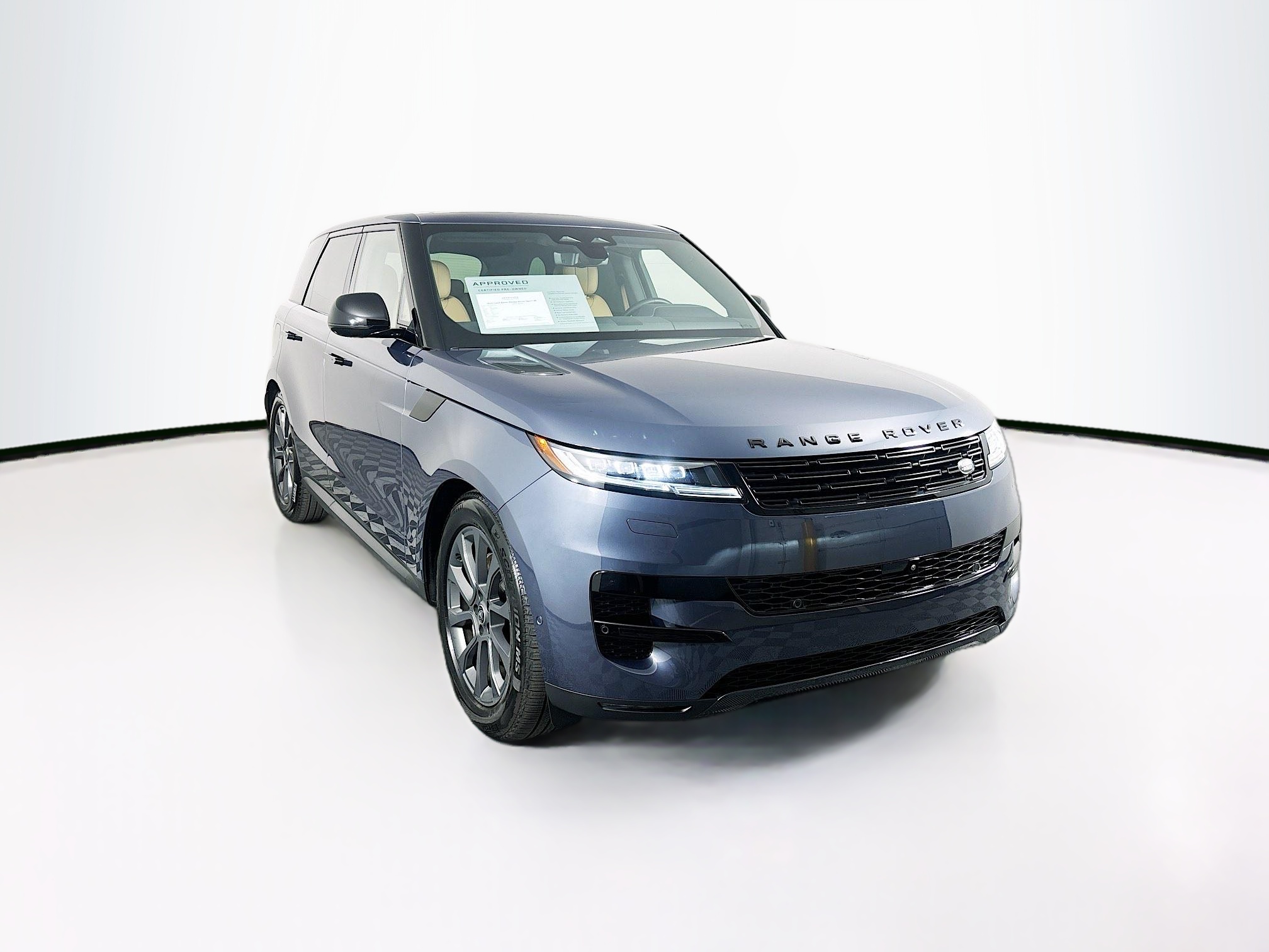 2025 Land Rover Range Rover Sport SE photo 3