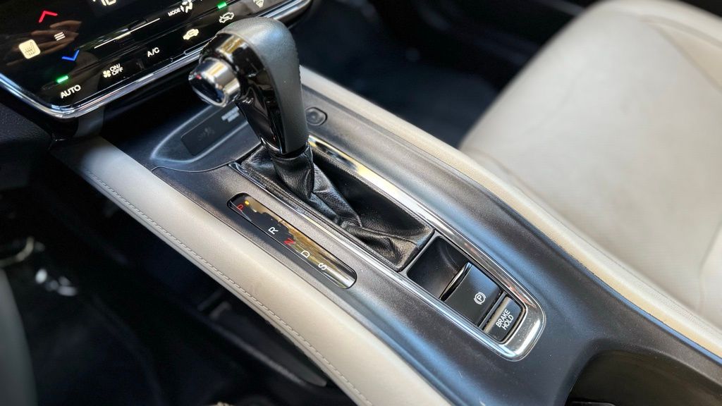 2020 Honda HR-V EX-L photo 26