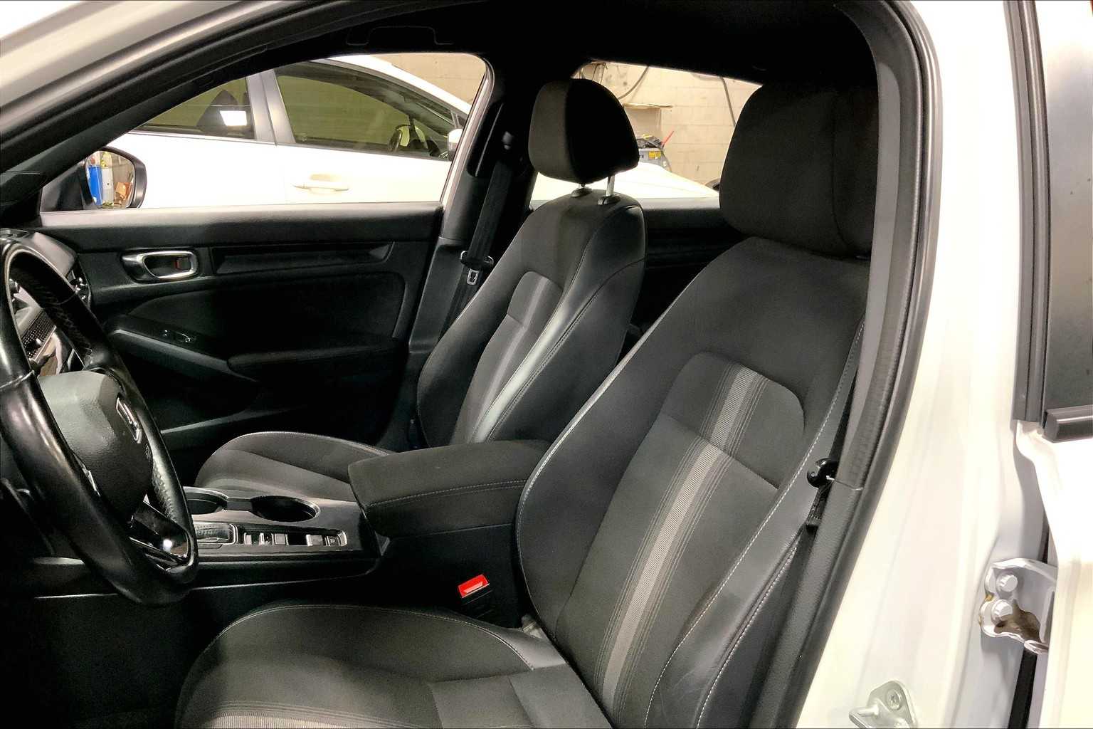 2022 Honda Civic Sport photo 7