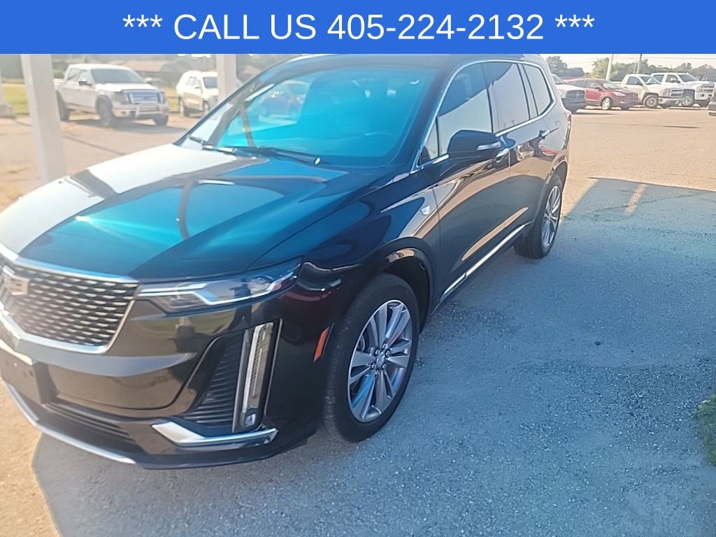 2024 Cadillac XT6 Premium Luxury photo 2