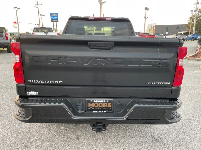 2024 Chevrolet Silverado 1500 Custom photo 4