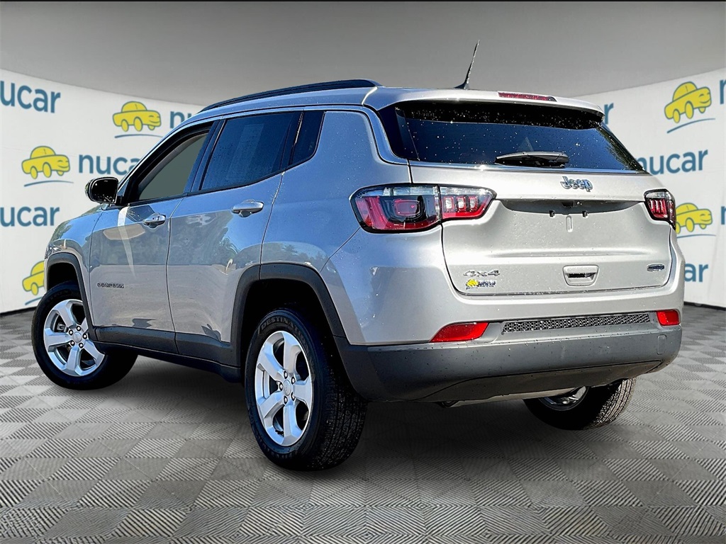 2022 Jeep Compass Latitude photo 4