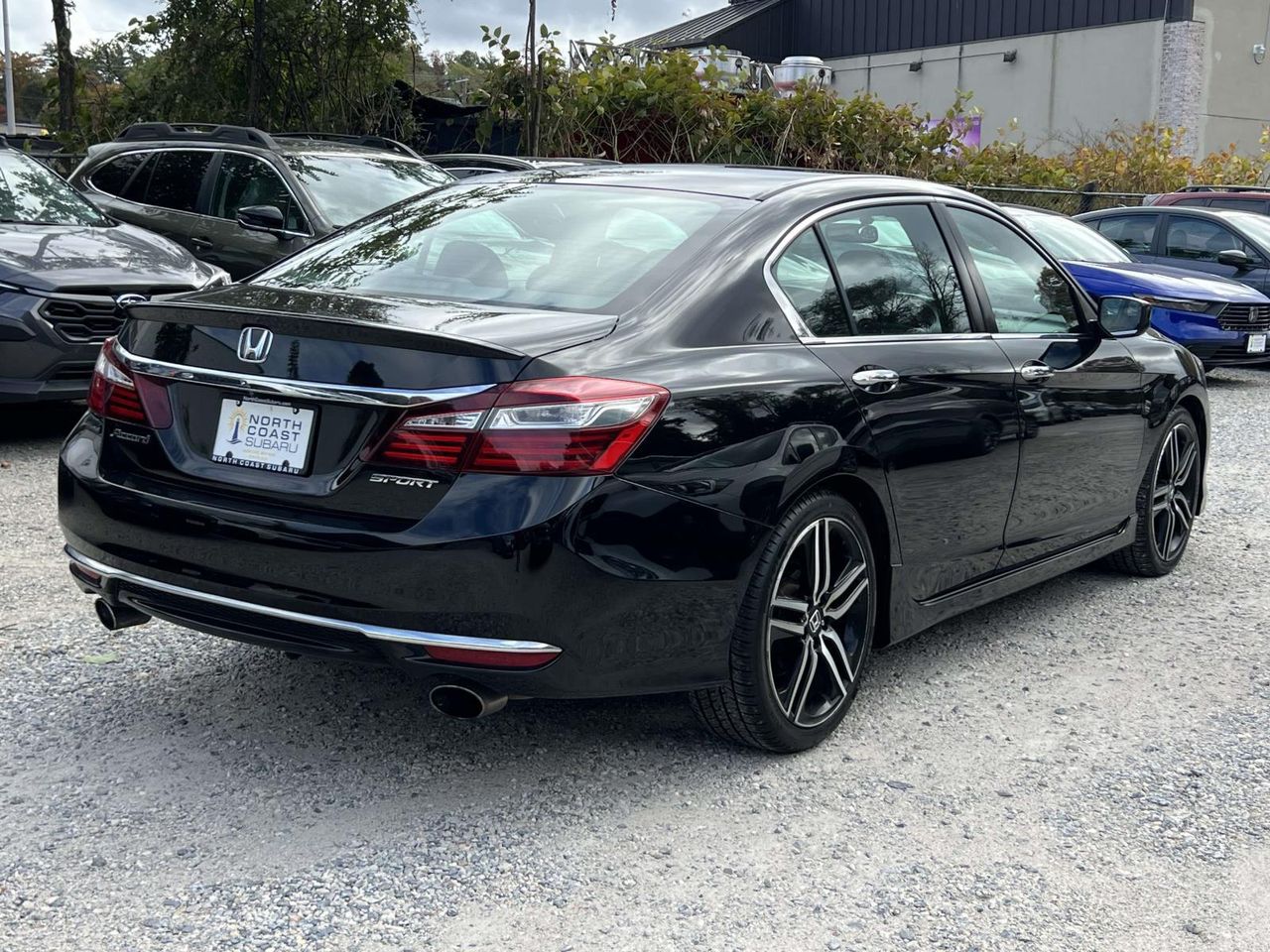 2017 Honda Accord Sport photo 3