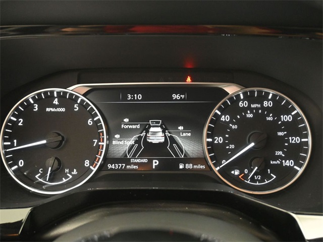 2022 Nissan Pathfinder SL photo 5