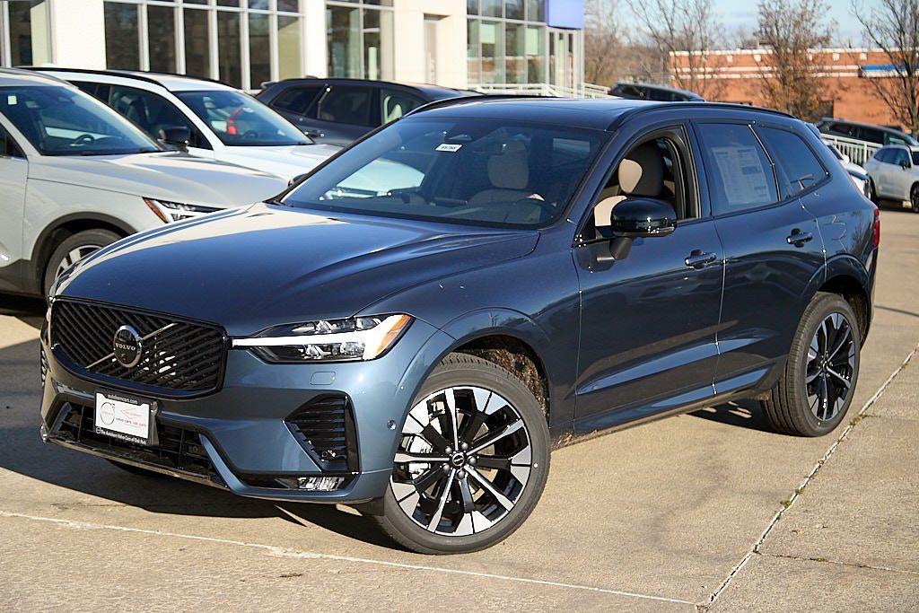 2026 VOLVO XC60 - Image 1