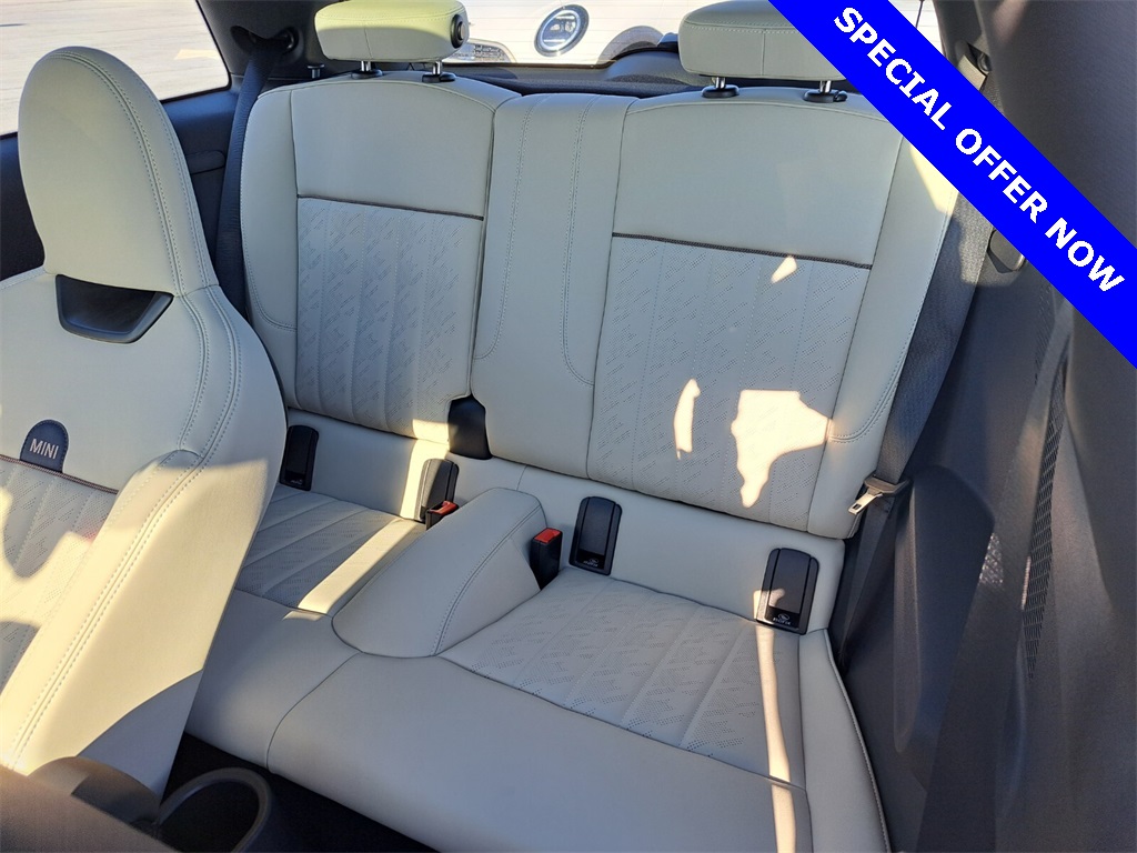 2025 Mini Cooper 2 Door Hardtop Signature photo 9