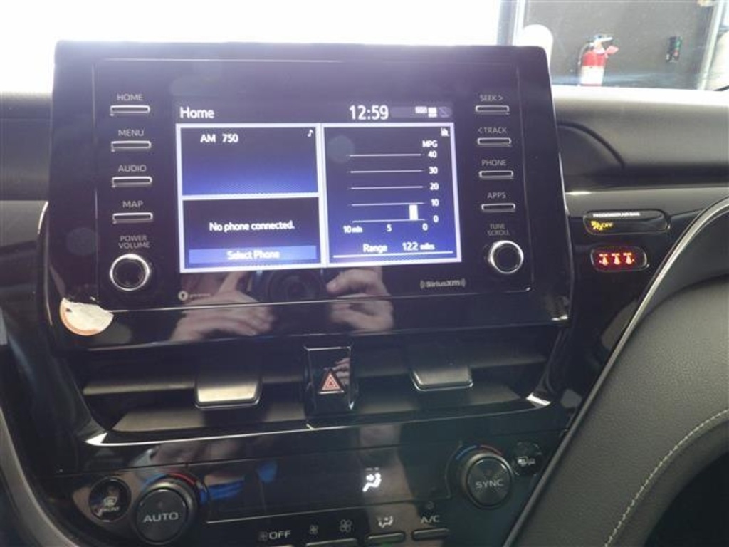 2023 Toyota Camry SE photo 25