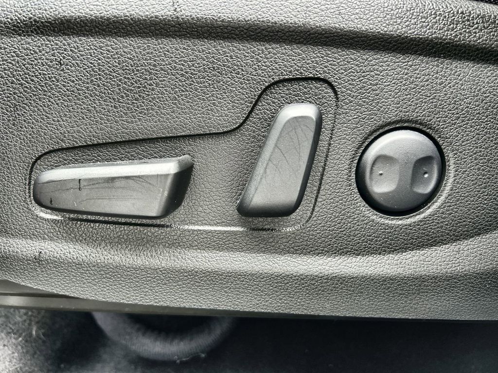 2023 Hyundai Santa Fe SEL photo 16