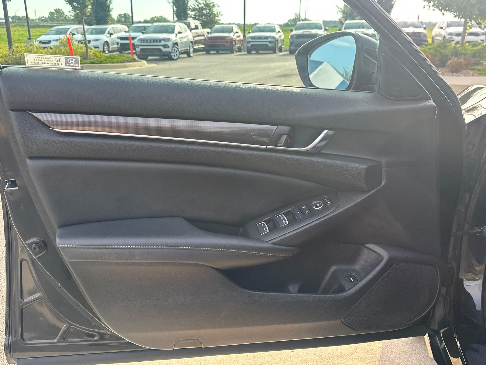 2022 Honda Accord Sport photo 7