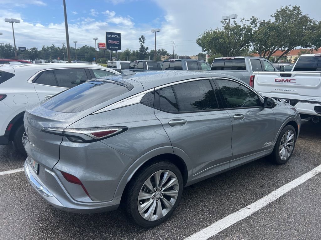 2025 Buick Envista Avenir photo 3