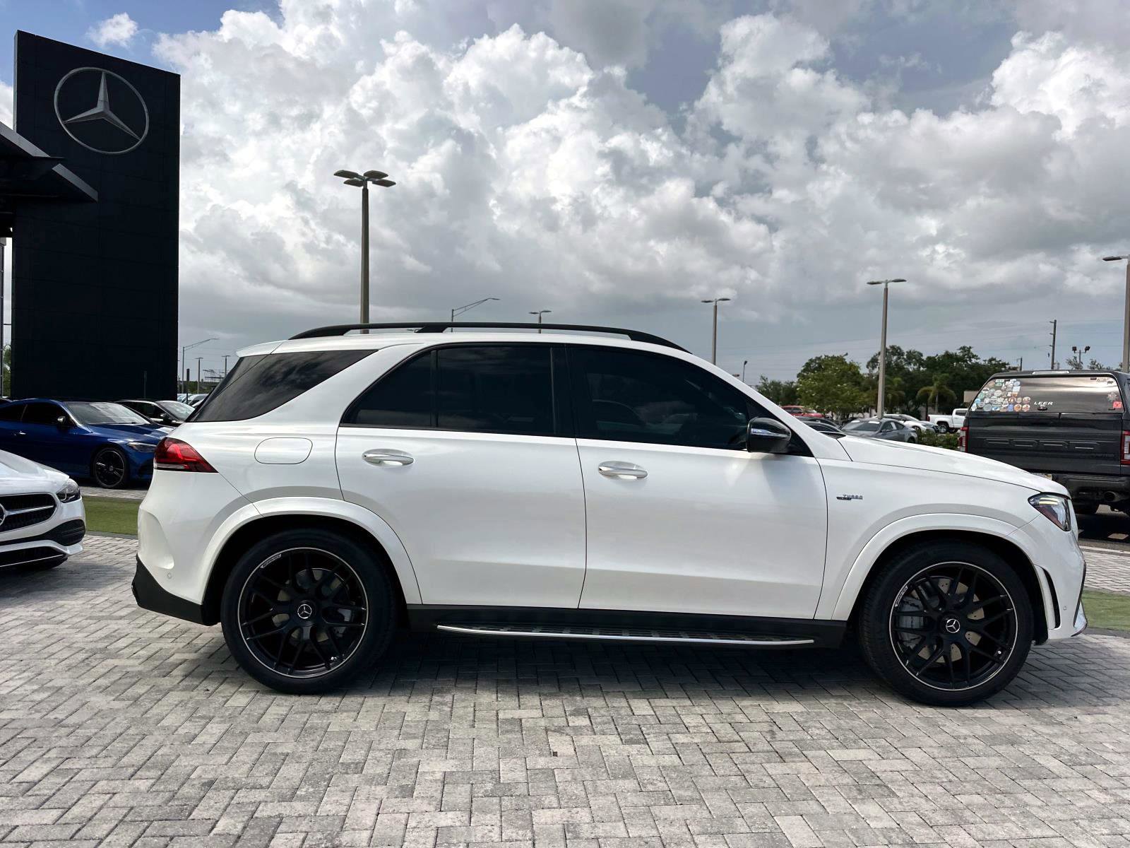 2022 Mercedes Benz GLE 53 AMG photo 3