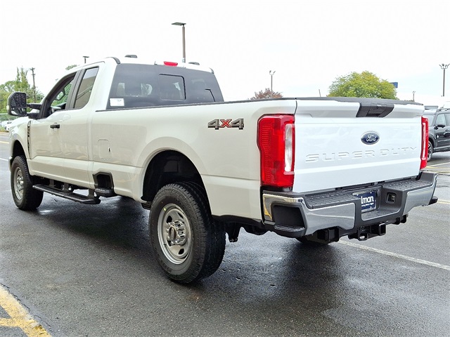 2026 Ford F-350 photo 4
