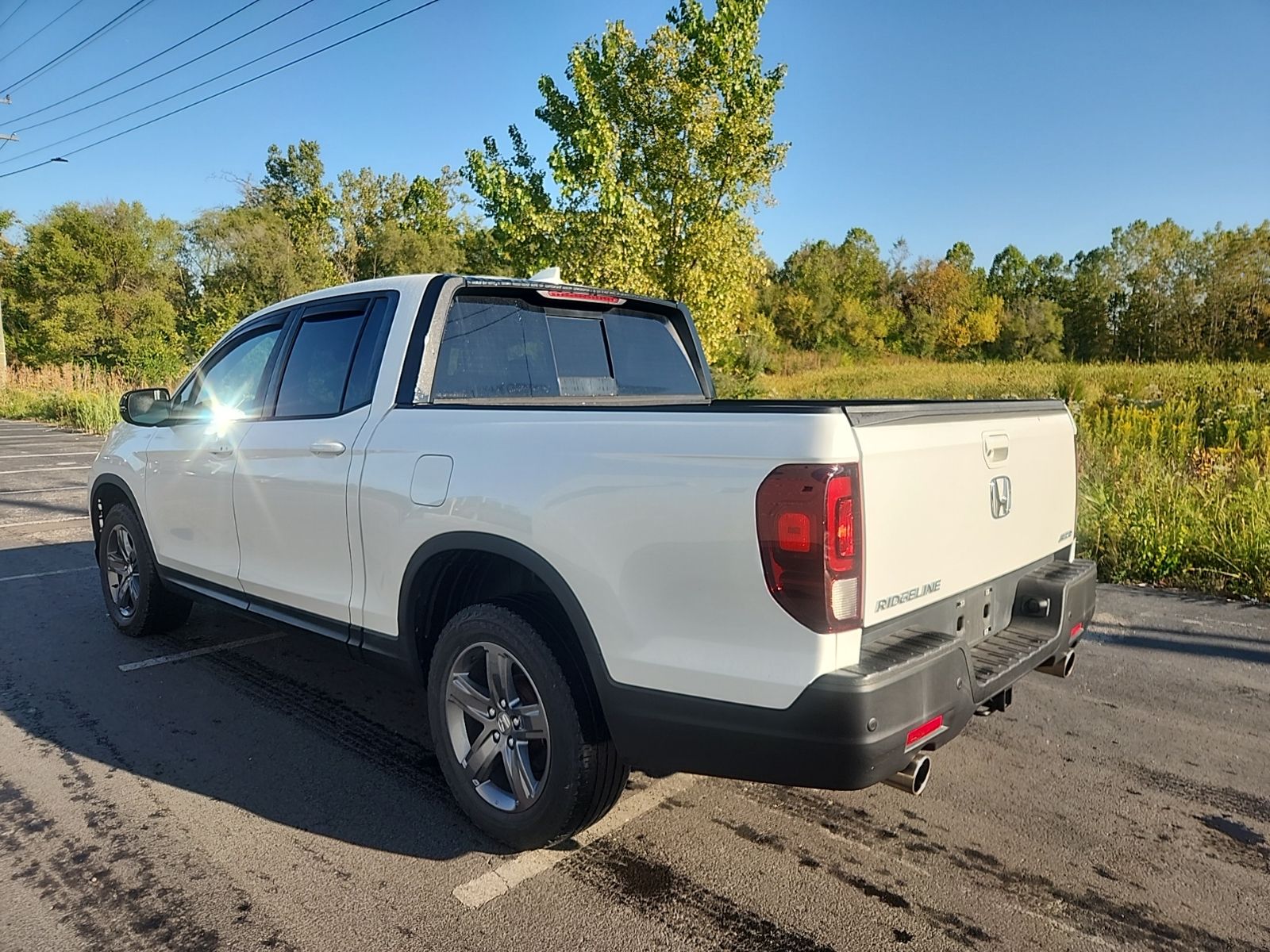 2022 Honda Ridgeline Black Edition photo 3