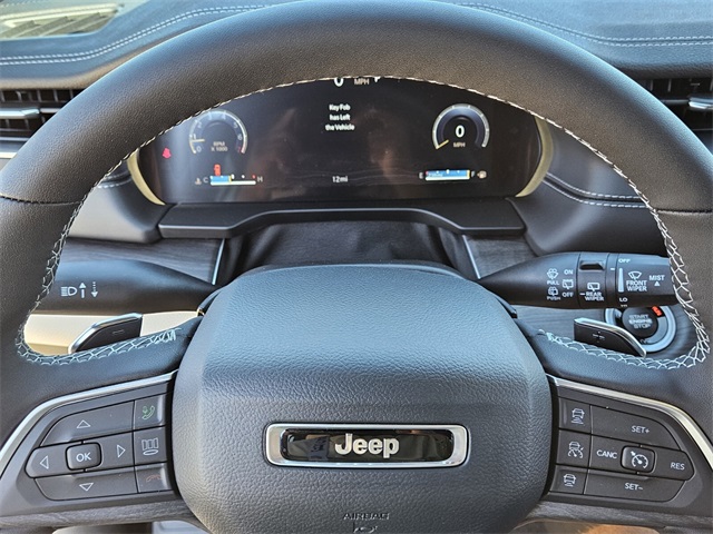 2025 Jeep Grand Cherokee Limited photo 26