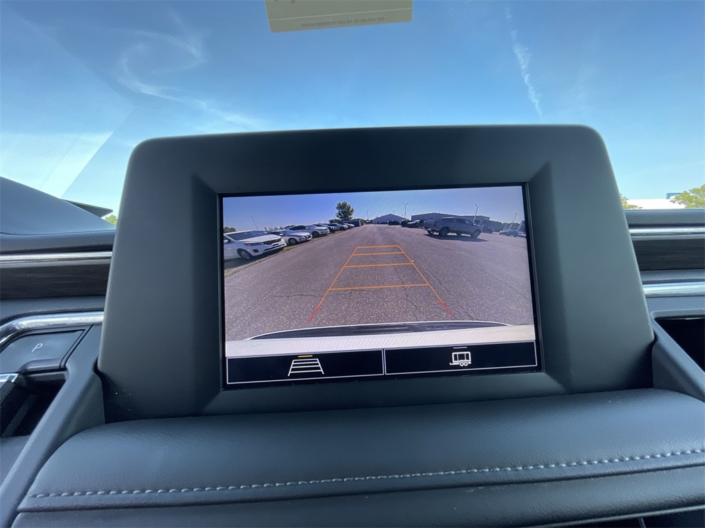 2023 Chevrolet Suburban LS photo 21
