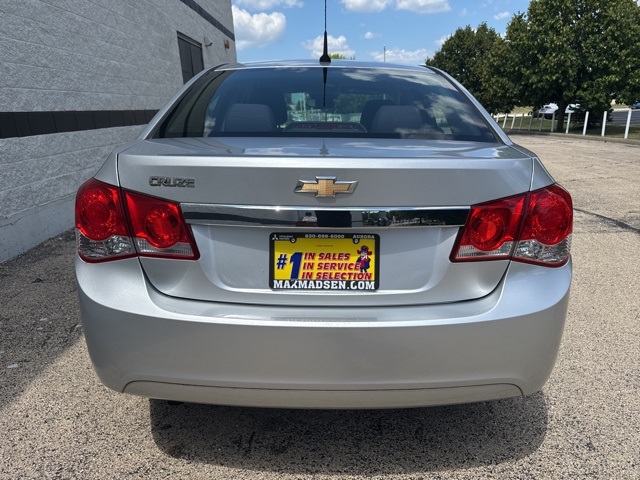 2012 Chevrolet Cruze LS photo 4