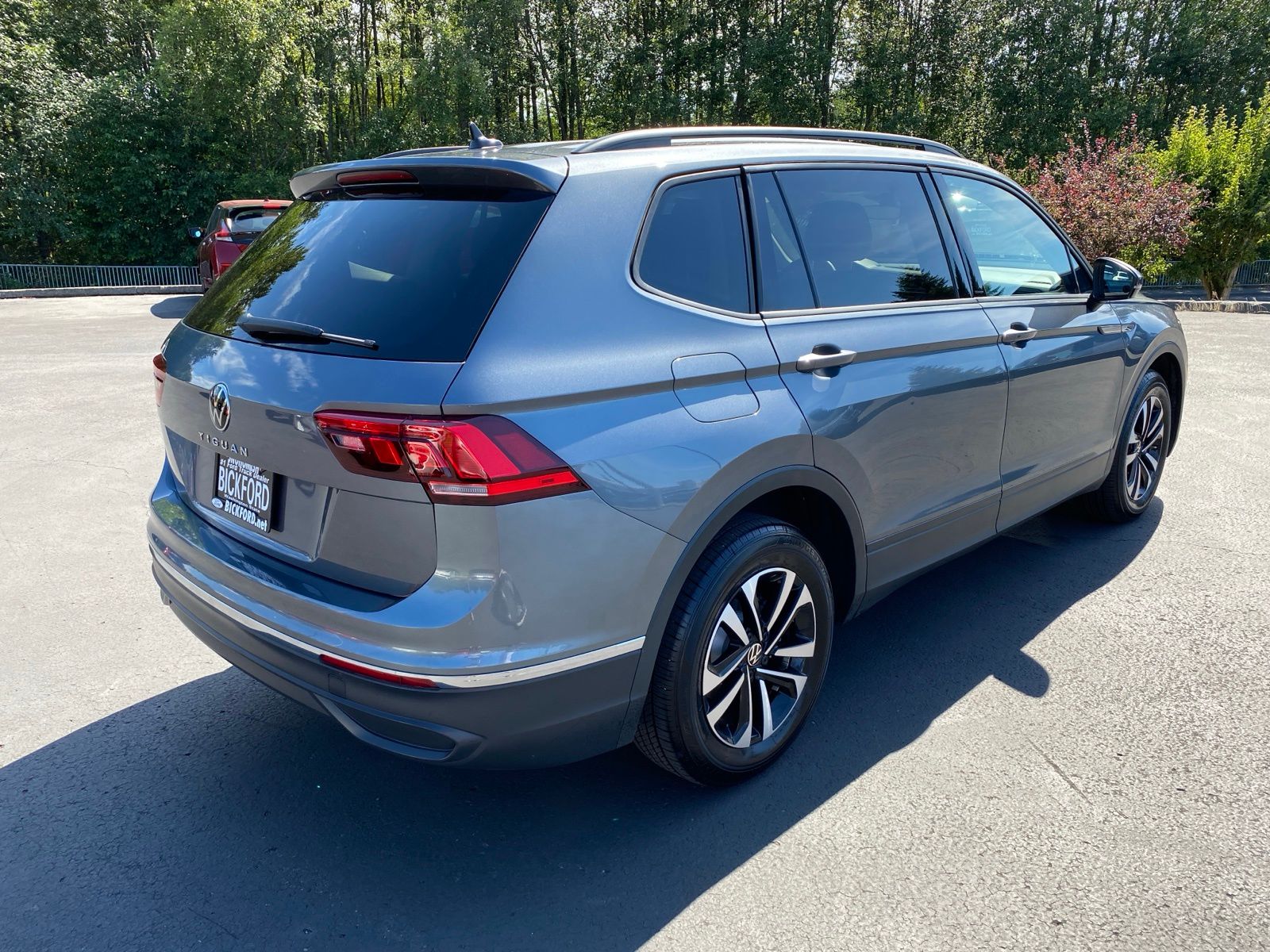 2024 Volkswagen Tiguan S photo 3