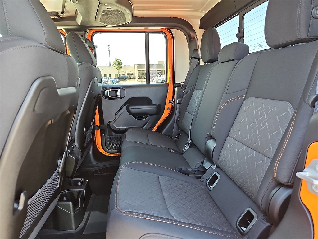 2025 Jeep Gladiator Mojave photo 10