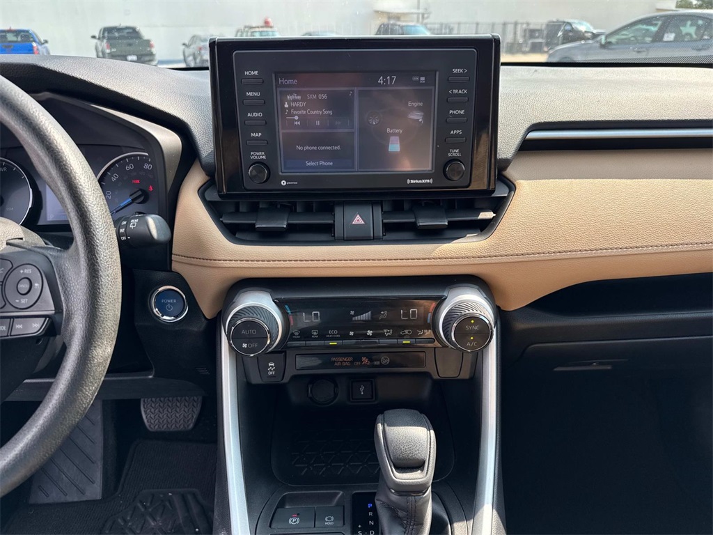 2022 Toyota RAV4 Hybrid XLE photo 24
