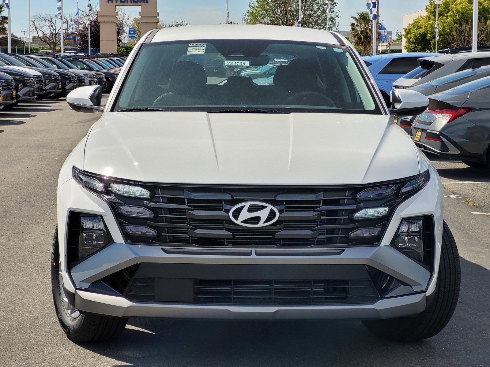 2025 Hyundai Tucson SE photo 2