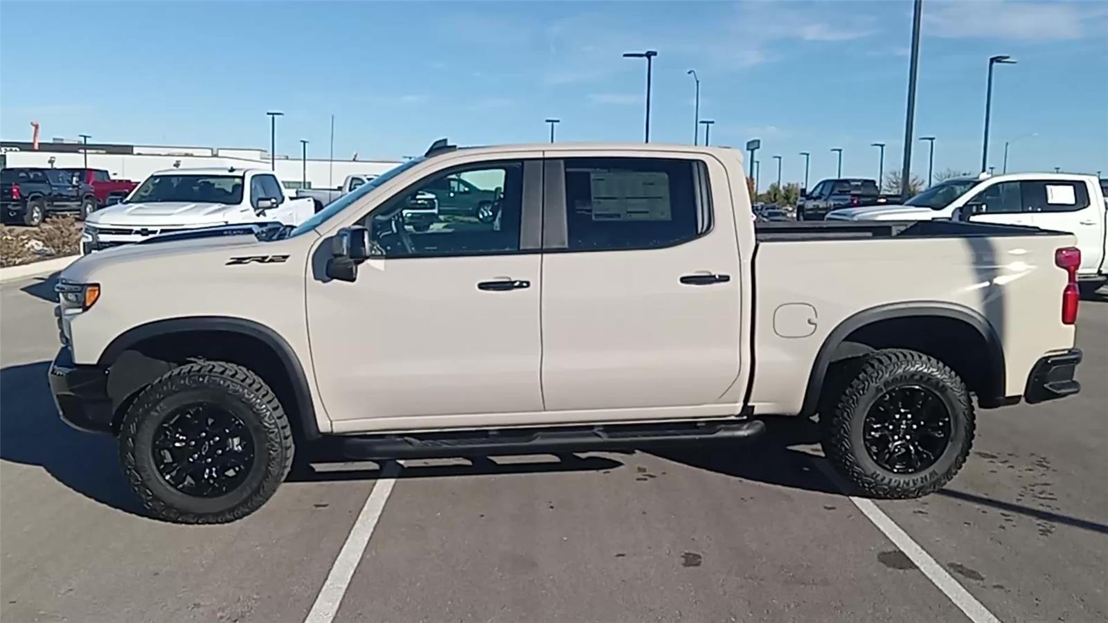 2026 Chevrolet Silverado 1500 ZR2 photo 4