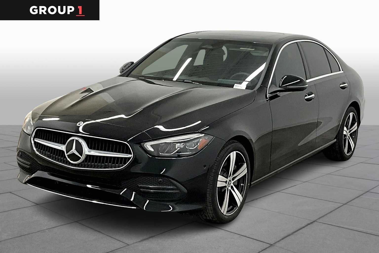 2025 Mercedes-Benz C-Class Sedan C 300's photo