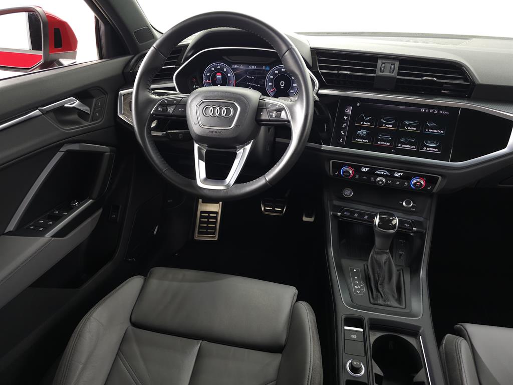 2020 Audi Q3 S line Premium Plus photo 17