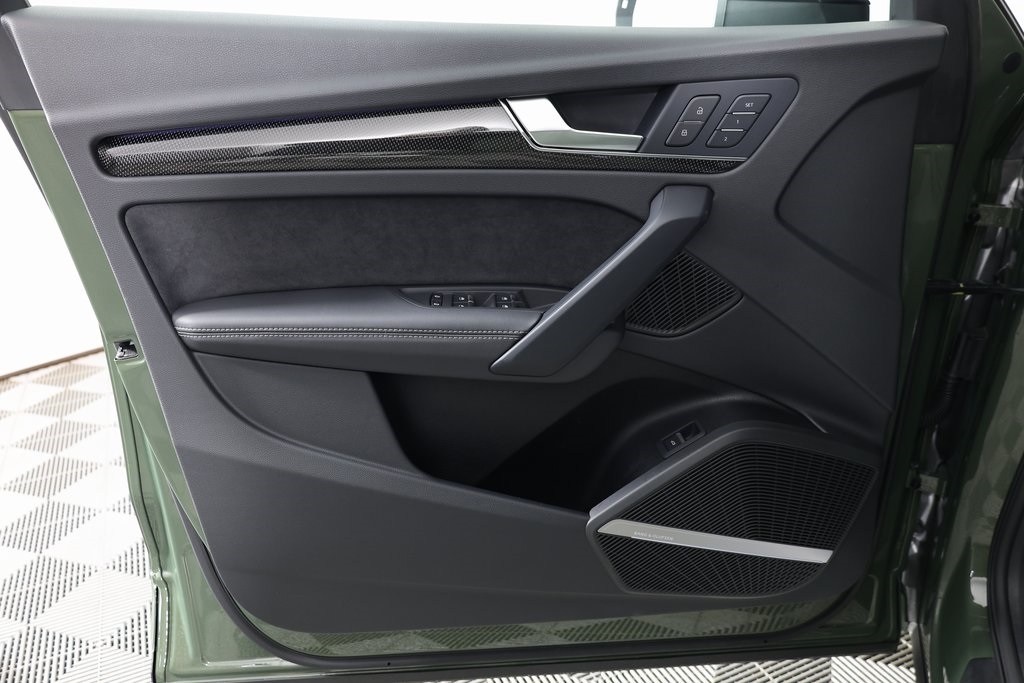 2025 Audi SQ5 Premium Plus photo 3