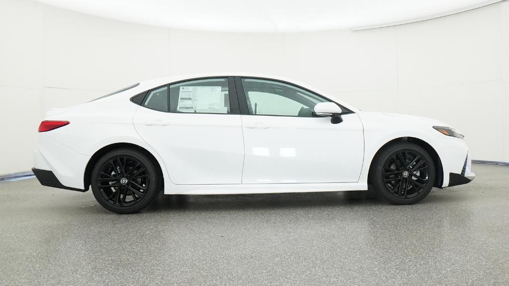 2025 Toyota Camry SE photo 26