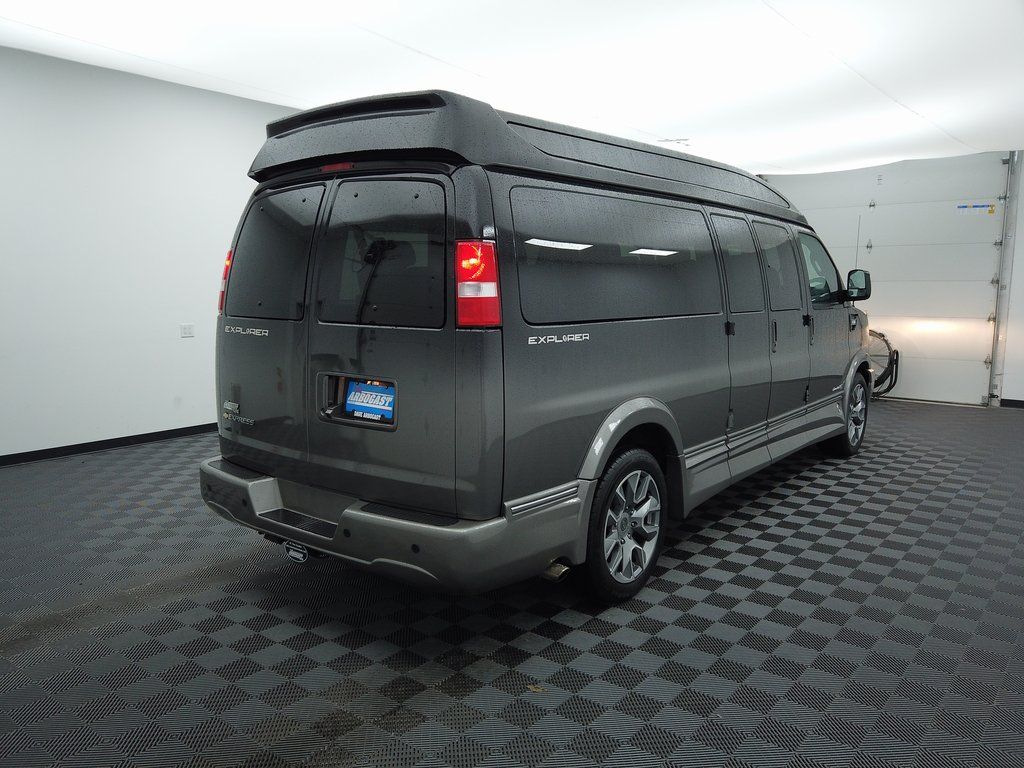 Explorer 2018 Chevrolet Express Extended Passenger Van Pre-Owned