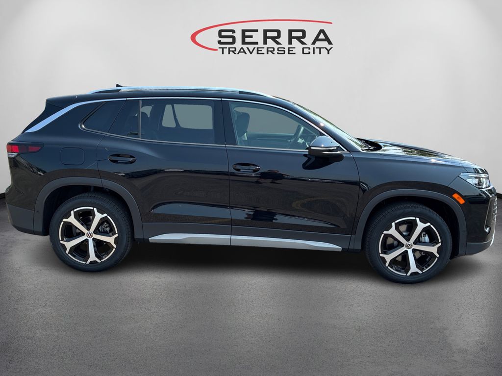 2025 Volkswagen Tiguan SE photo 4