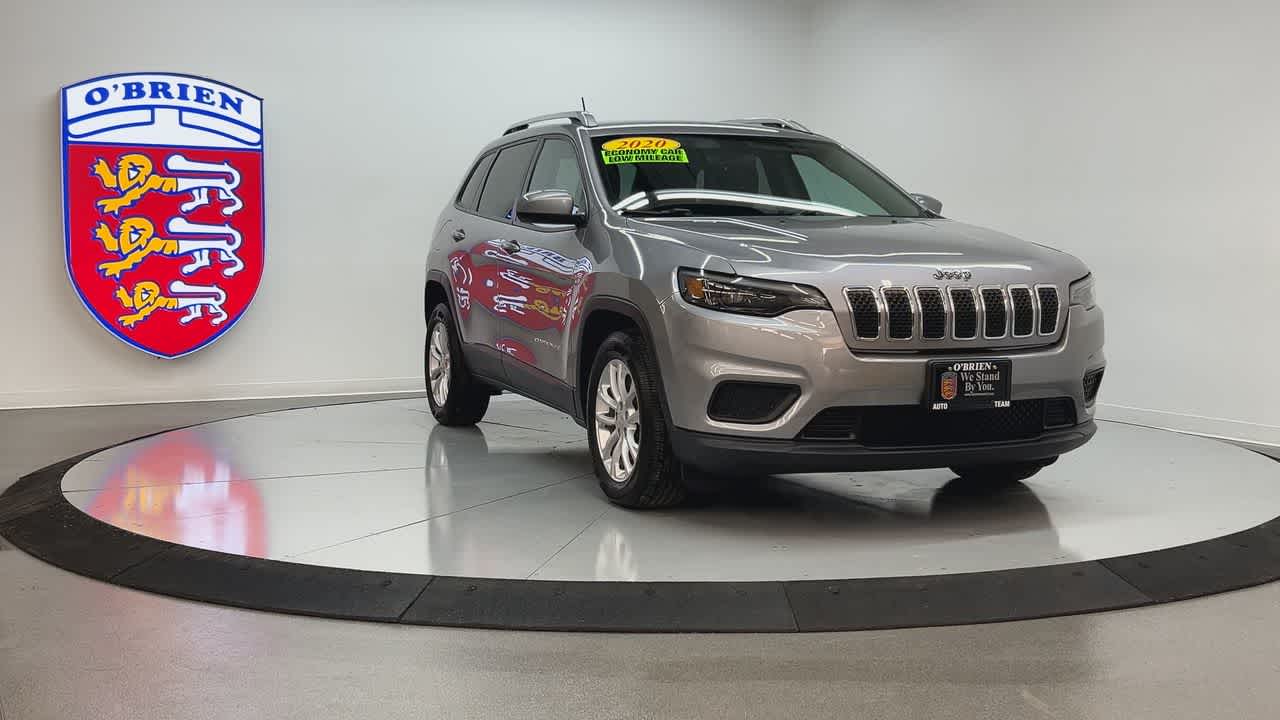 2020 Jeep Cherokee Latitude photo 2