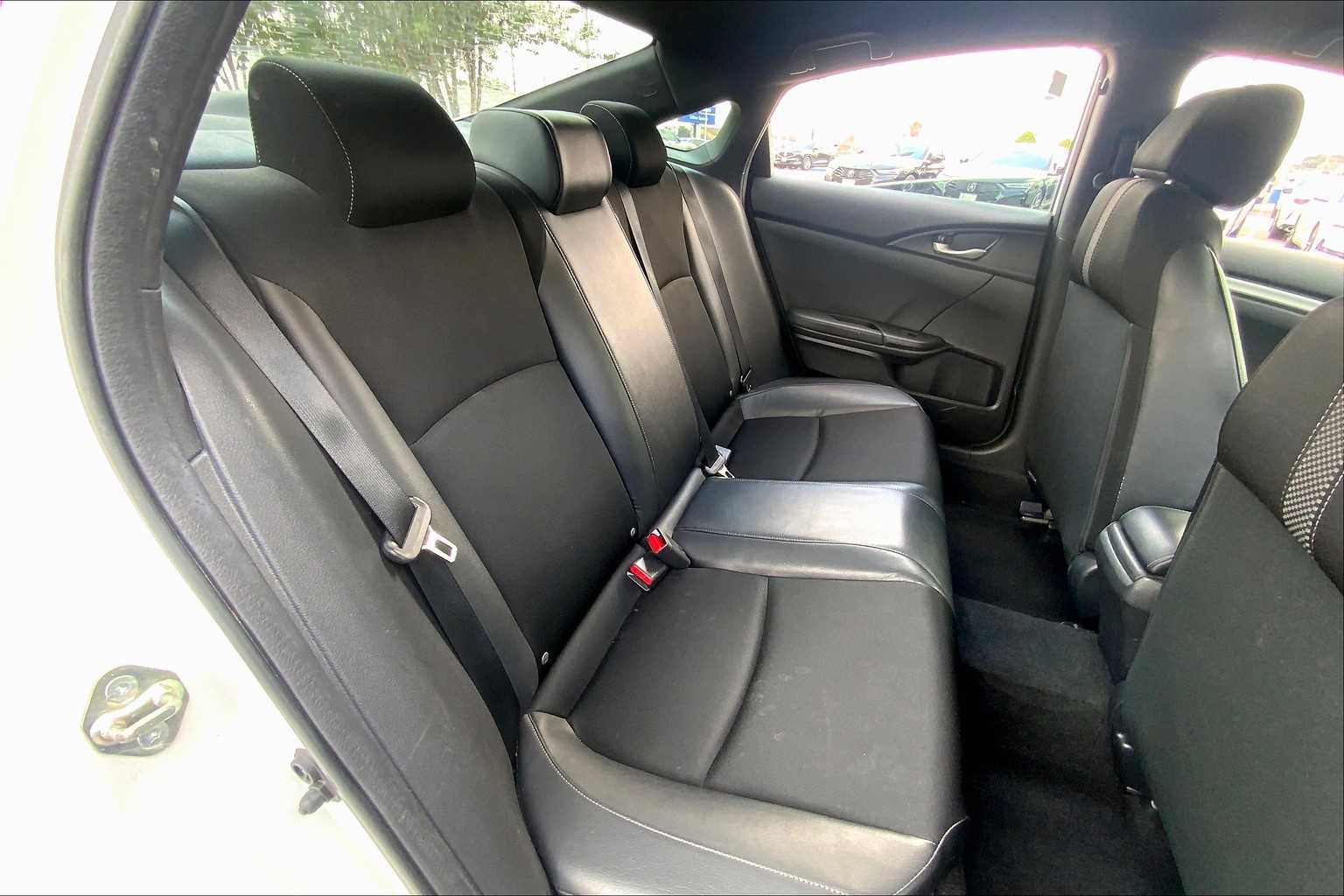 2019 Honda Civic Sport photo 17