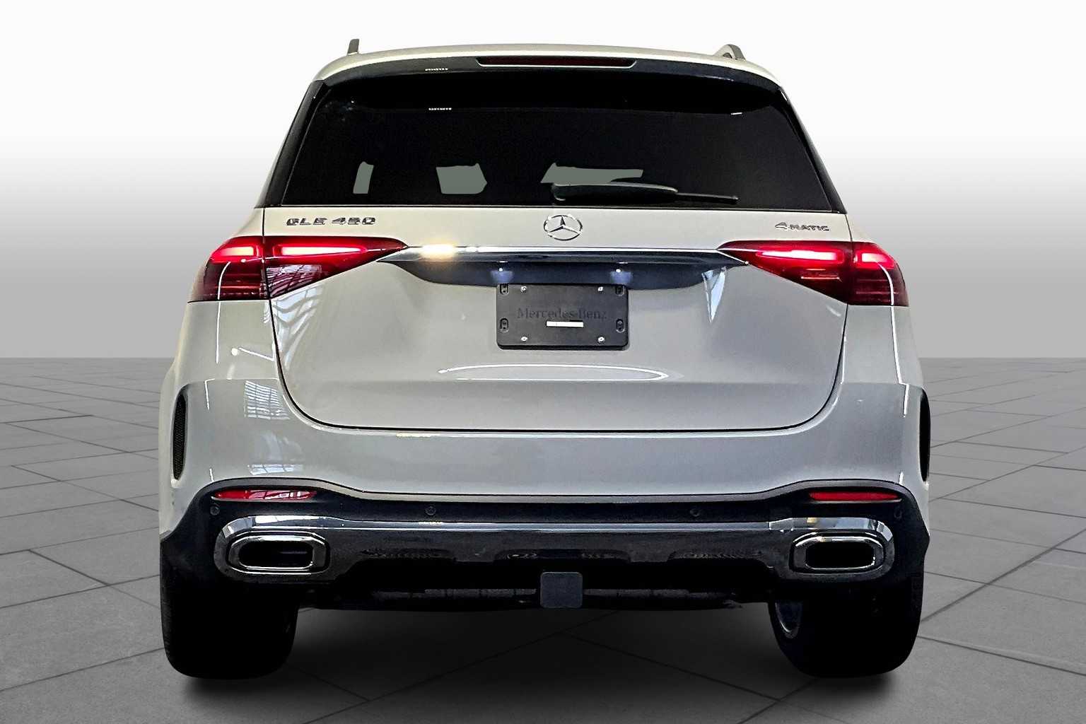 2026 Mercedes Benz GLE 450 4MATIC photo 2