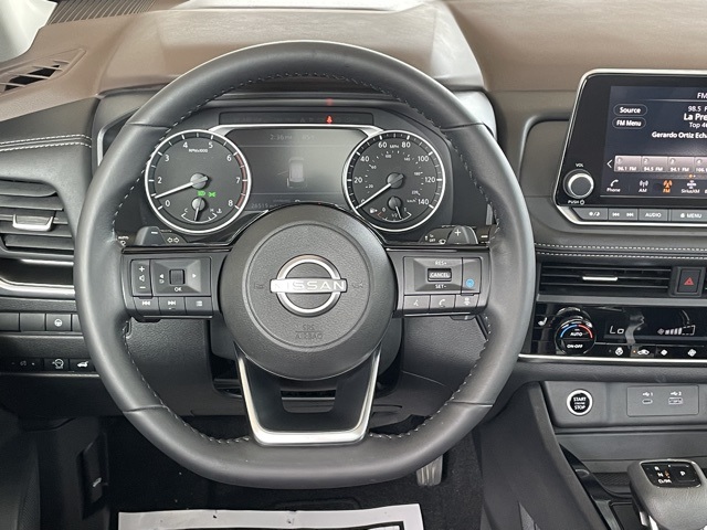 2023 Nissan Rogue SV photo 14