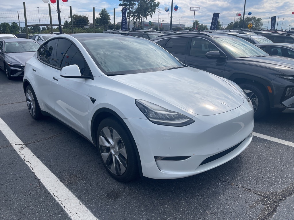 Used 2022 Tesla Model Y Long Range with VIN 7SAYGAEE1NF395309 for sale in Northfield, Minnesota