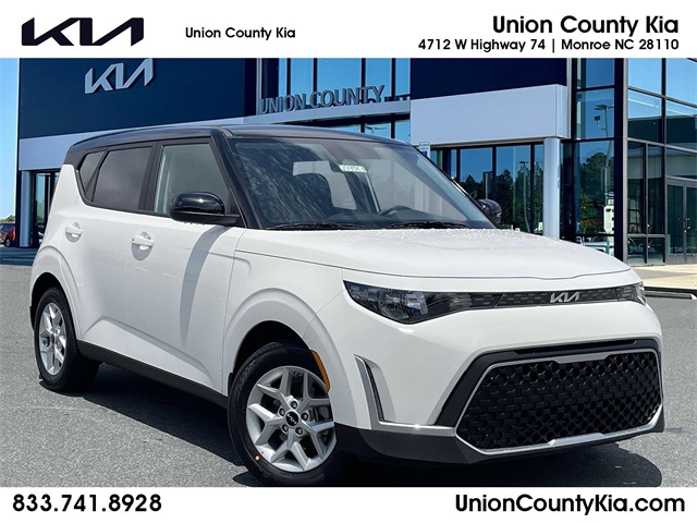 2025 Kia Soul S's photo