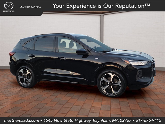 2023 Ford Escape ST-Line Select's photo