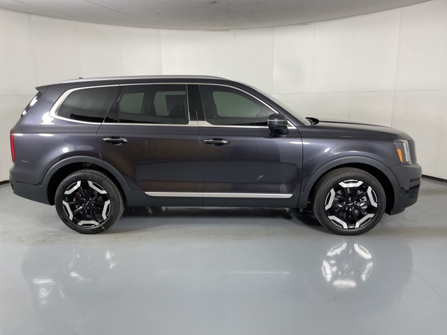 2025 Kia Telluride S photo 6