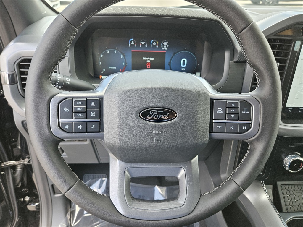 2025 Ford F-150 XLT photo 11