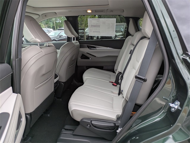 2026 Infiniti QX60 Luxe photo 14