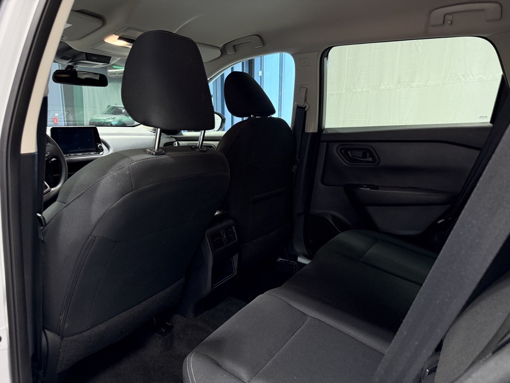 2025 Nissan Rogue S AWD photo 25