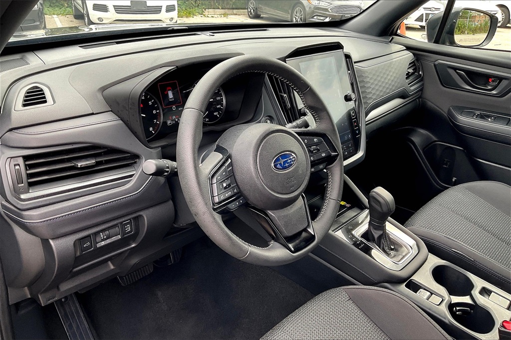 2025 Subaru Forester Premium photo 12