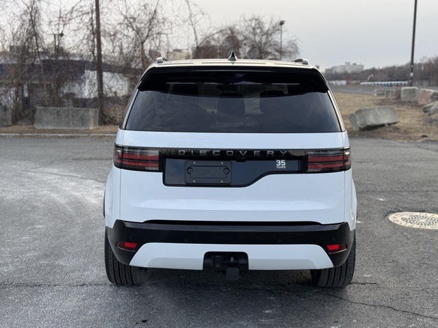 2025 Land Rover Discovery SE photo 3